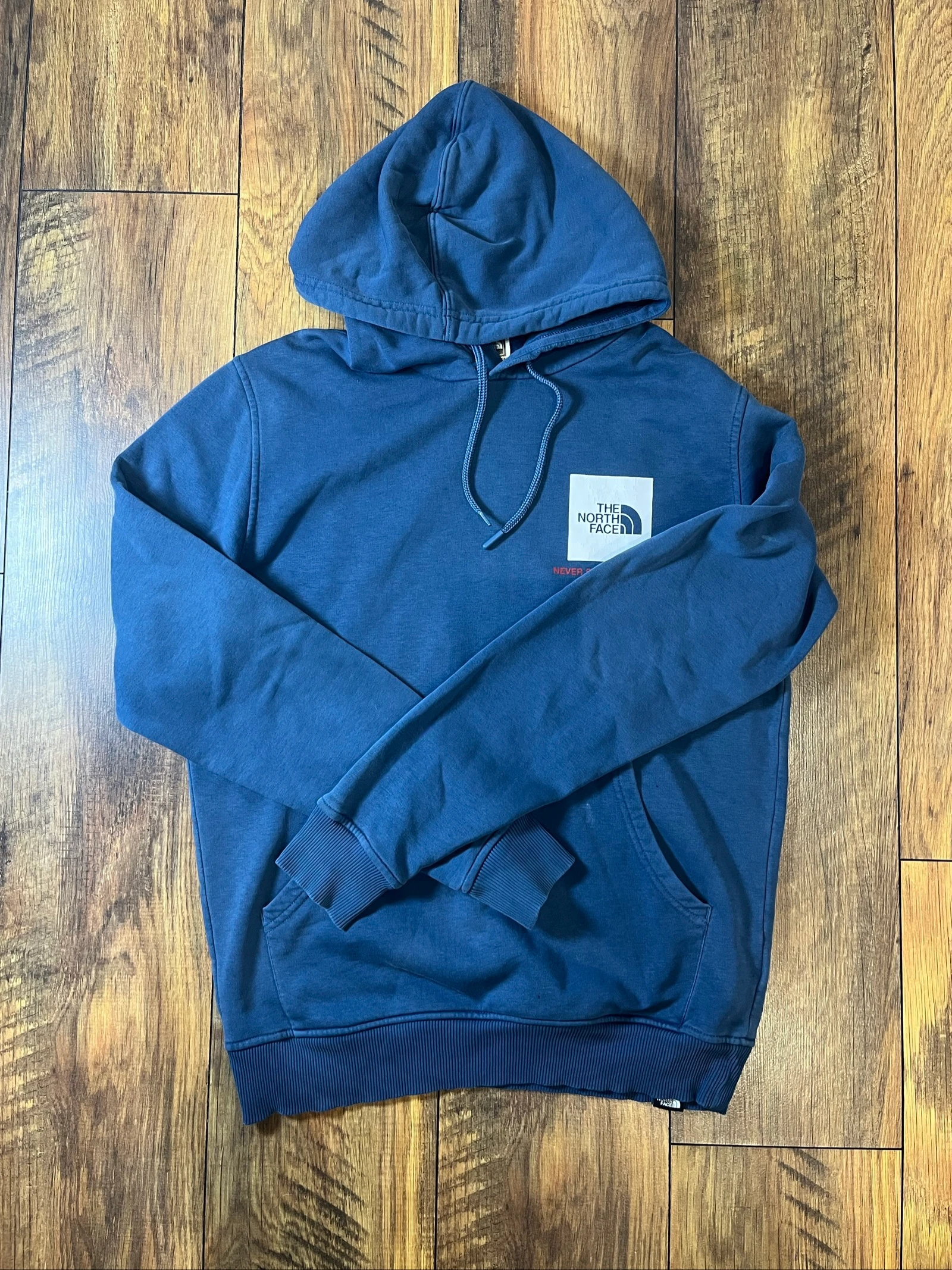 Hoodie bleu marine Box Logo carré brodé - The North Face - taille S - très bon état
